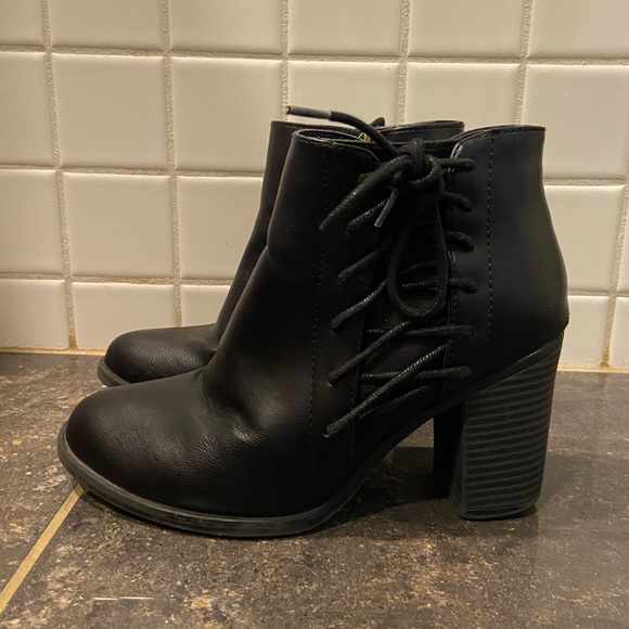 Toeto’s Shoes - Toeto’s Black Chunky Heel Ankle Boots